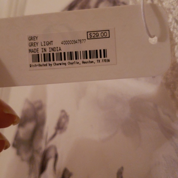 Light gray floral cover up - Picture 4 of 4